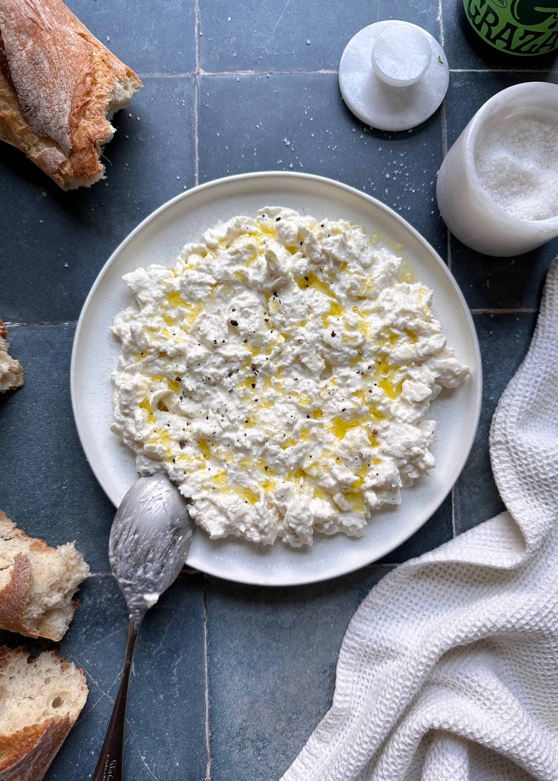 Stracciatella — crema de mozzarella artesanal italiana